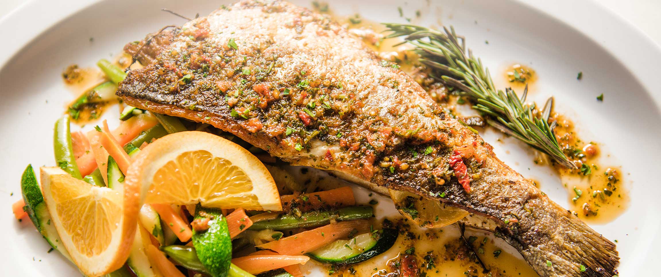 Hero - Full Width/performancefoodservice-recipes-branzino-pan-roast1_heroFull
