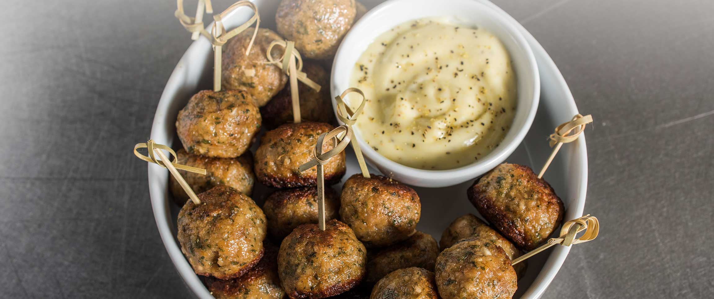 Hero - Full Width/performancefoodservice-Recipes-LemonPepperAioli-herofull