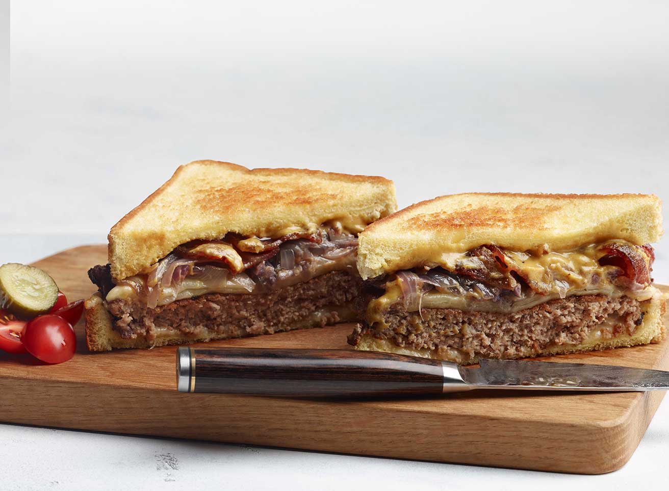 Hero - Half Width/performancefoodservice-Recipes-TURKEYPATTYMELT-heroHalf