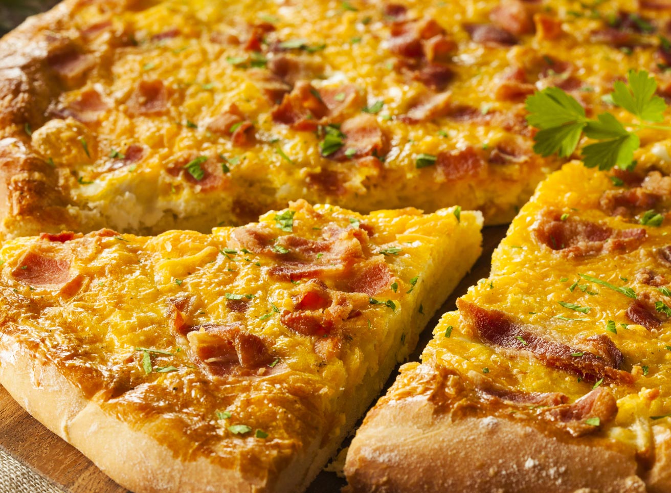 Hero - Half Width/performancefoodservice-Recipes-BREAKFAST_PIZZA2-heroHalf