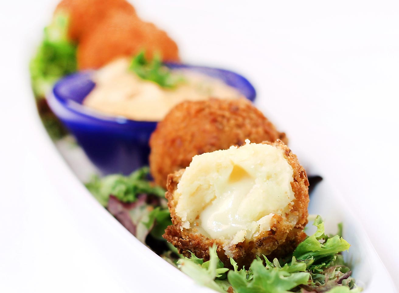 Hero - Half Width/performancefoodservice-Recipes-BACIO_POTATO_BITES-heroHalf