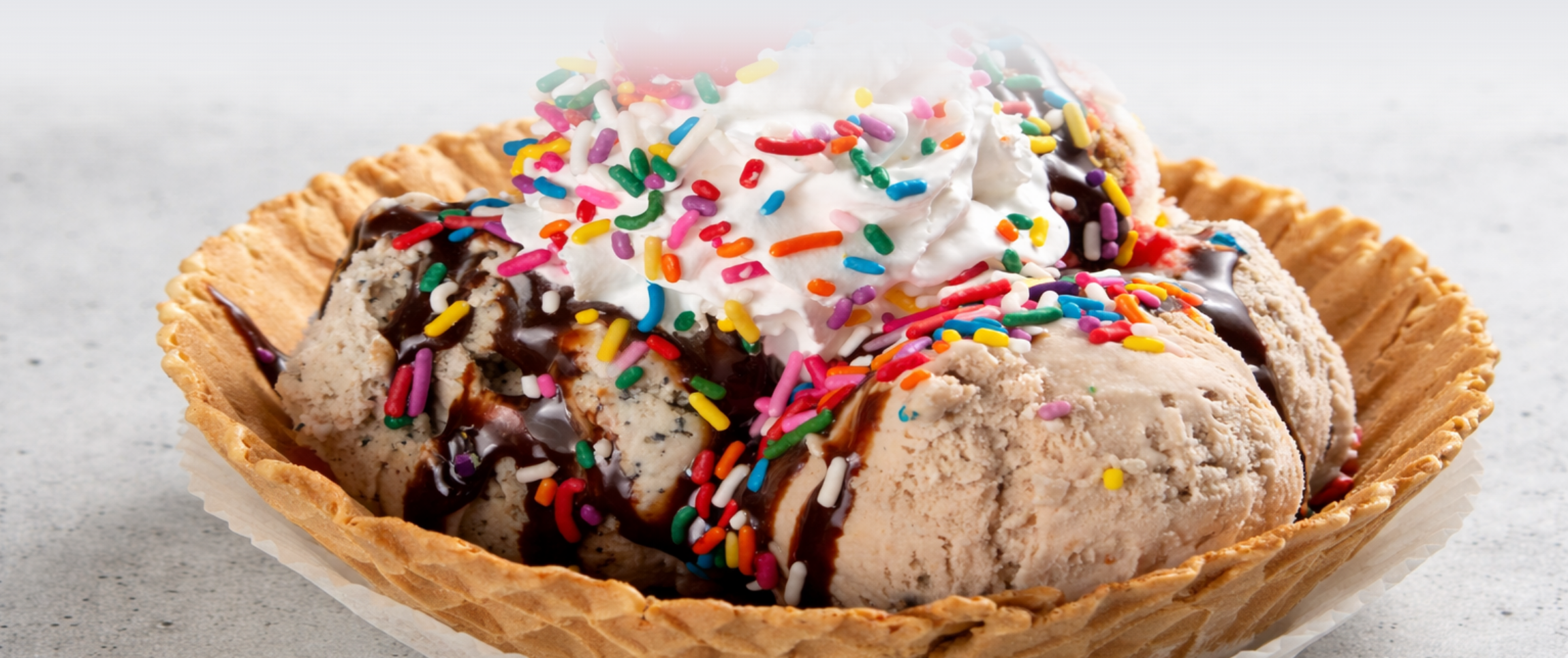 HeroFull/performancefoodservice-NewInStock-West_Creek_Rainbow_Sprinkles-herofull