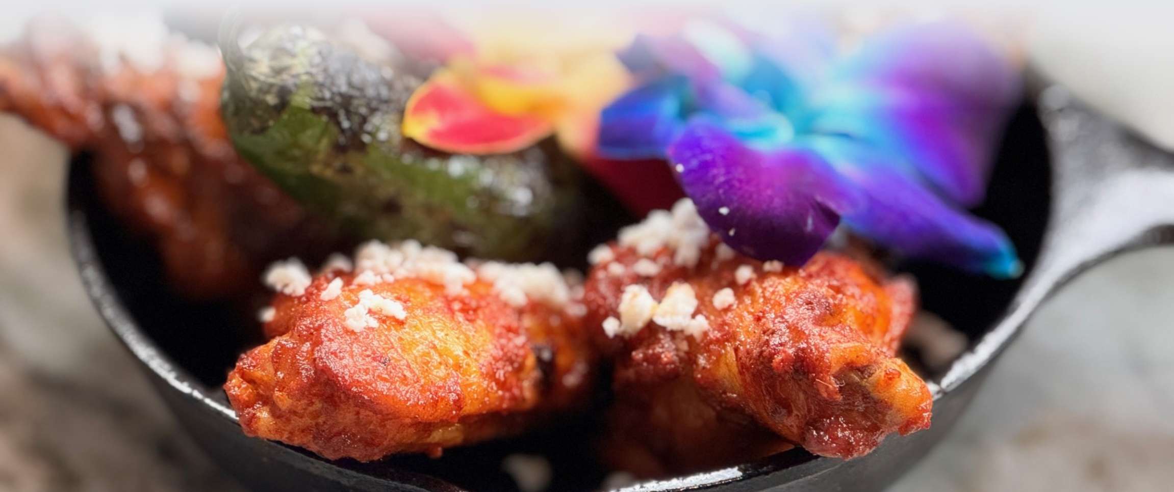 Hero - Full Width/performancefoodservice-Recipes-Contigo_Chili_Chicken_Wings-heroFull