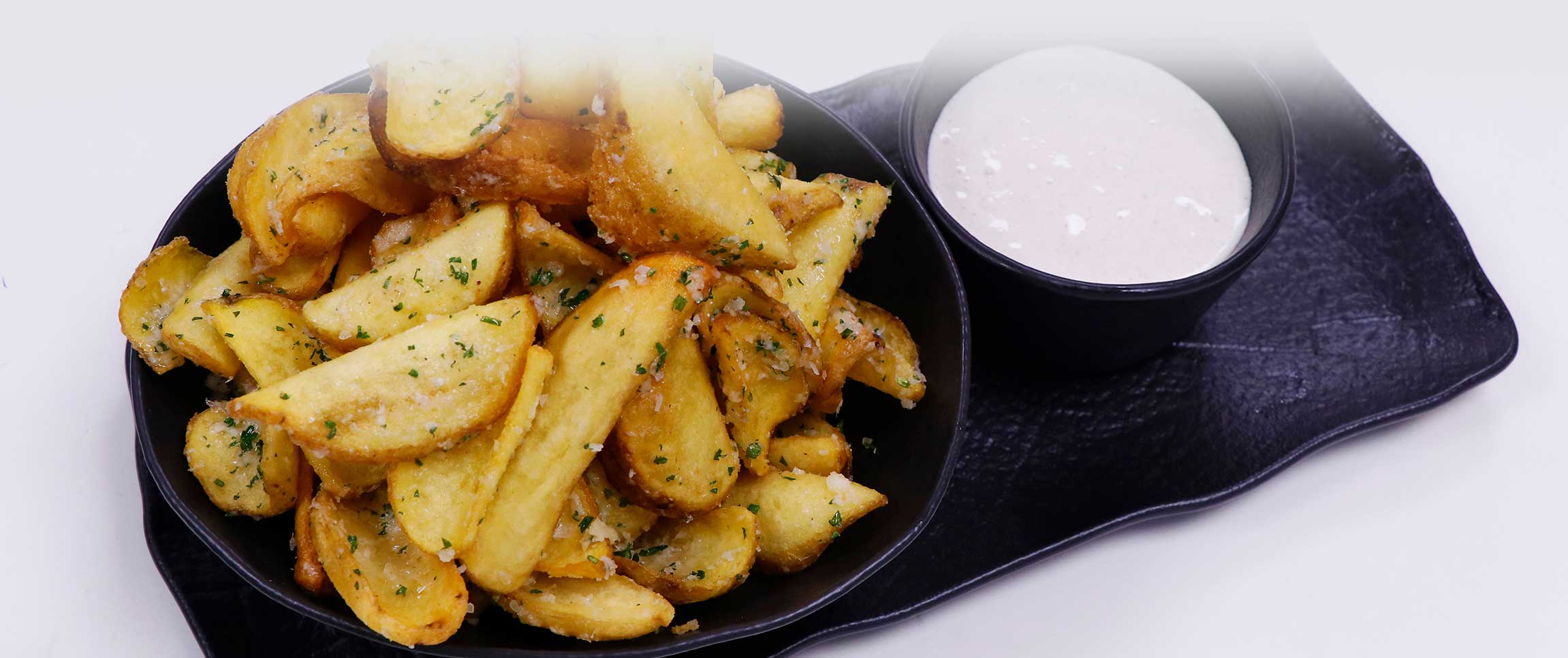 Hero - Full Width/performancefoodservice-Recipes-TruffleBrabantPotatoes-herofull