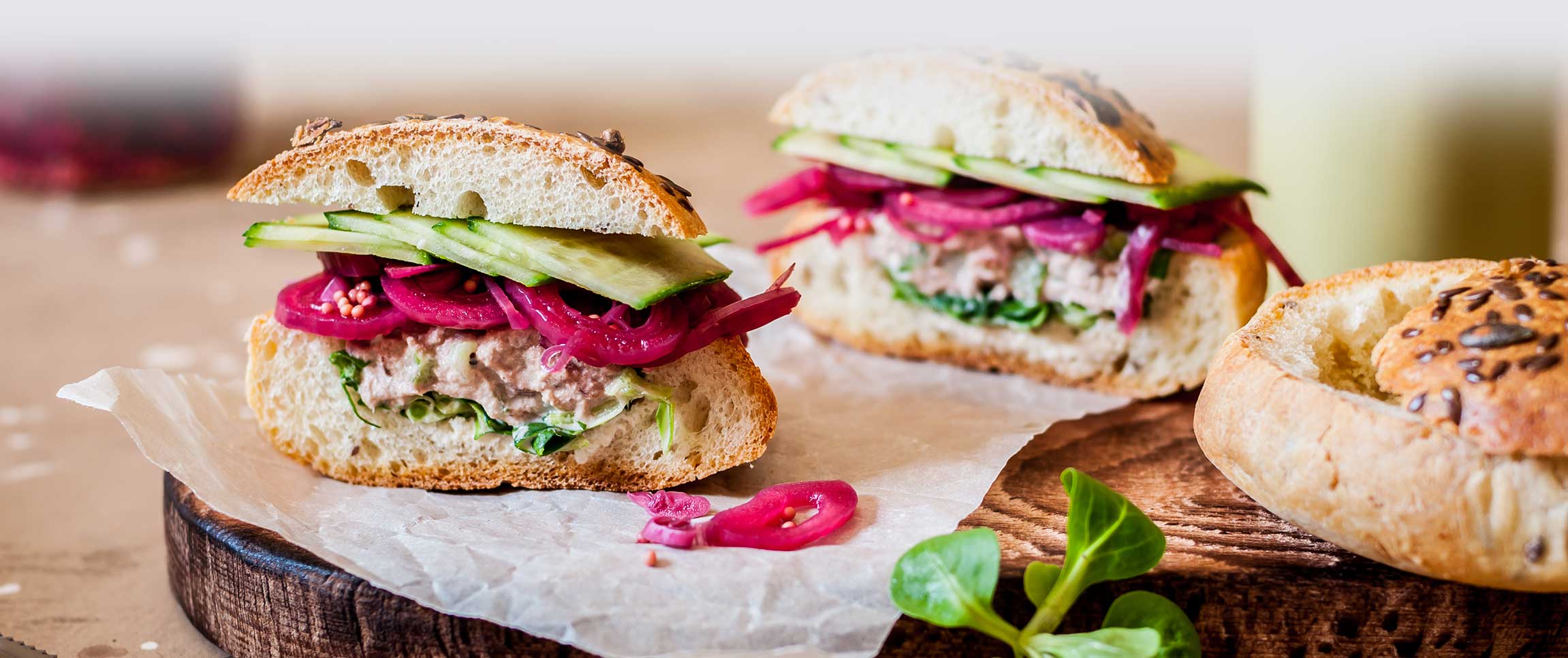 Hero - Full Width/performancefoodservice-Recipes-TunaAndPickledOnionRoll-HeroFull