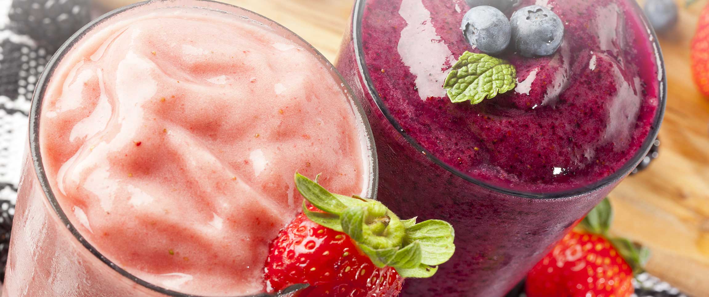 Hero - Full Width/performancefoodservice-GetInspired-SmoothiesOnTheUpswing-heroFull