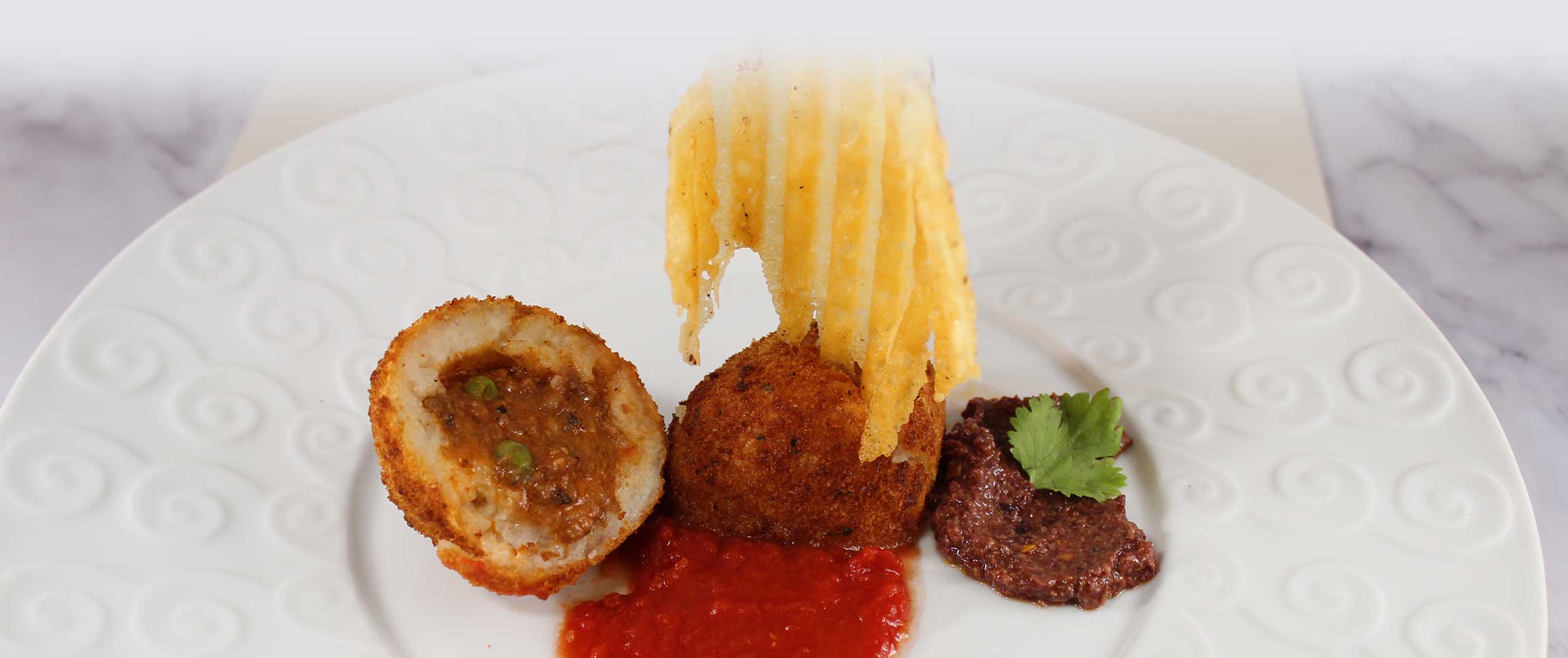 Hero - Full Width/performancefoodservice-Recipes-BeefStuffedArancini-herofull