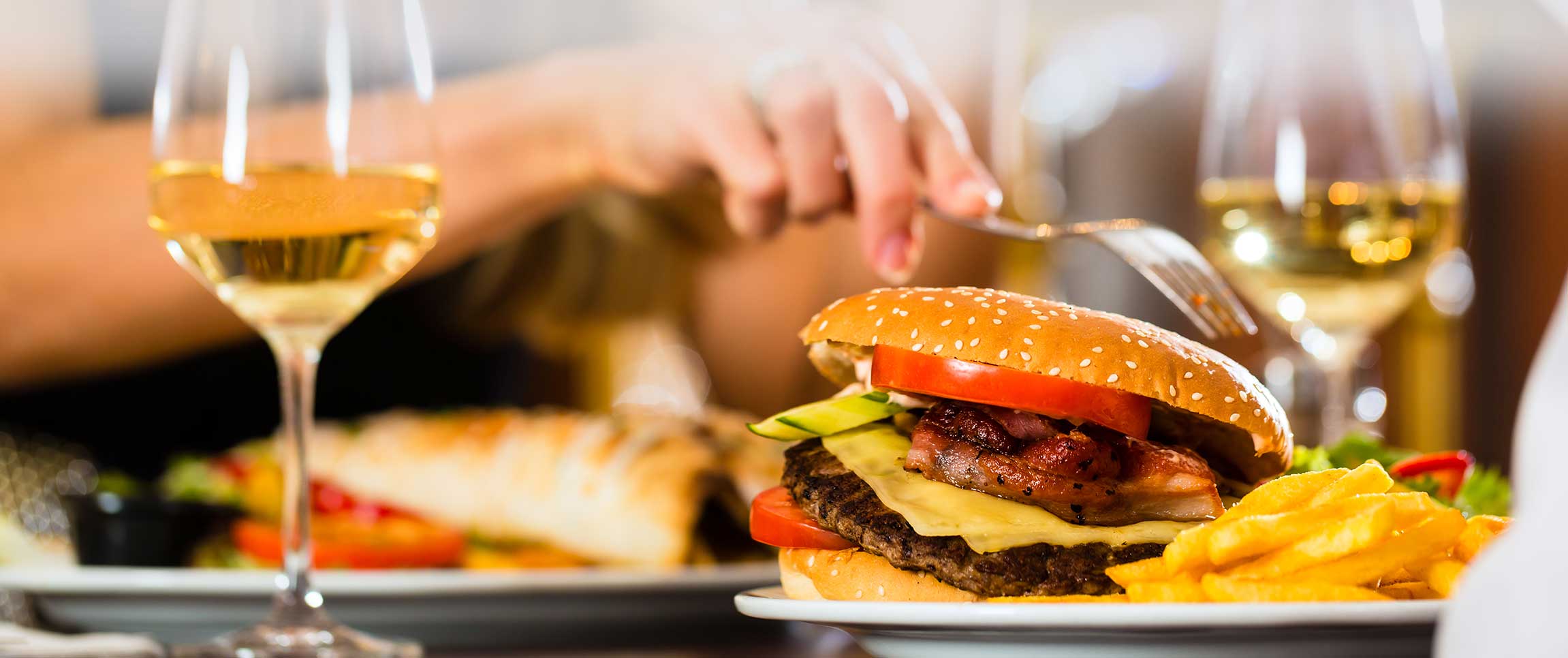 Articles/performancefoodservice-SocialMediaSpotlights-AkransasFoodHallofFame-herofull