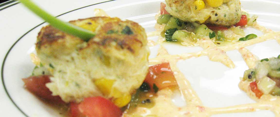 Hero - Full Width/performancefoodservice-Recipes-CRABCAKES-heroFull