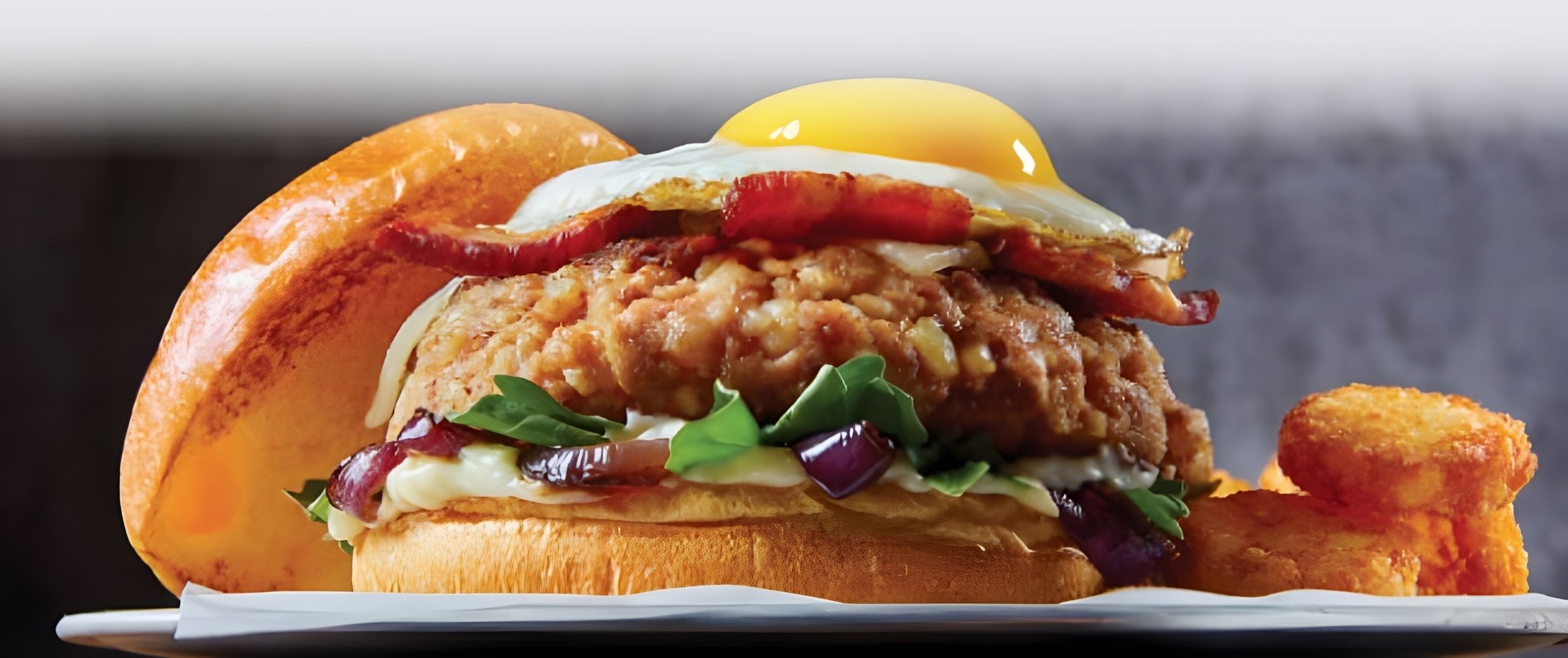 Hero - Full Width/performancefoodservice-Recipes-Ultimate_Breakfast_Burger_n-herofull