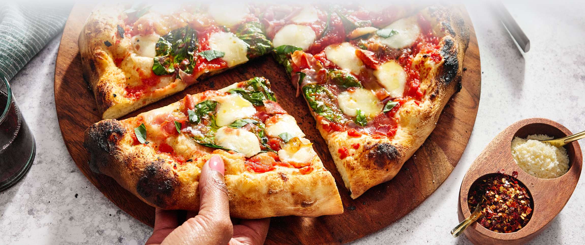 Hero - Full Width/Performancefoodservice-DISHRecipes-Prosciutto_Spinach_Neapolitan_Pizza-herofull