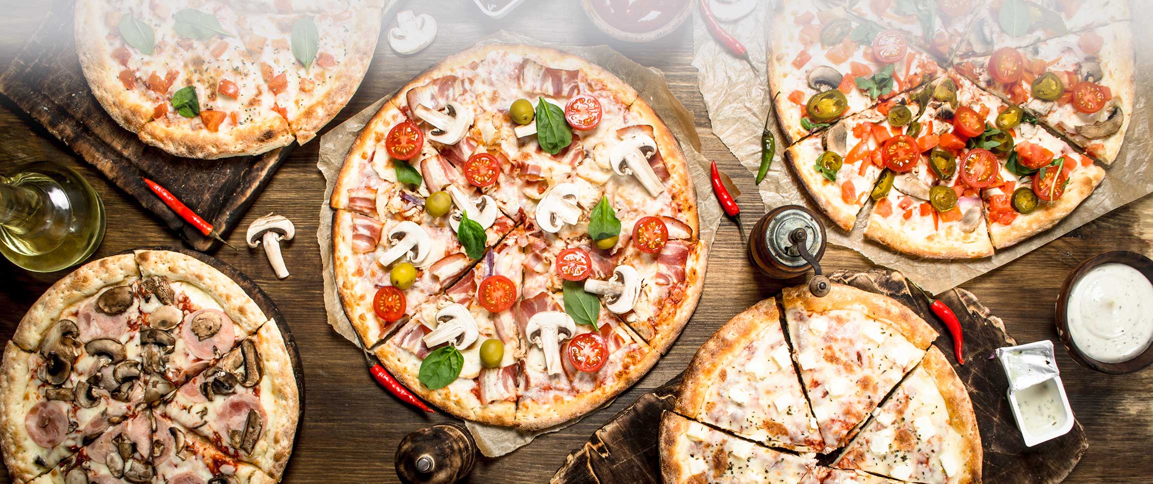 Hero - Full Width/Performancefoodservice-article-NatPizzaMonth2021-herofull