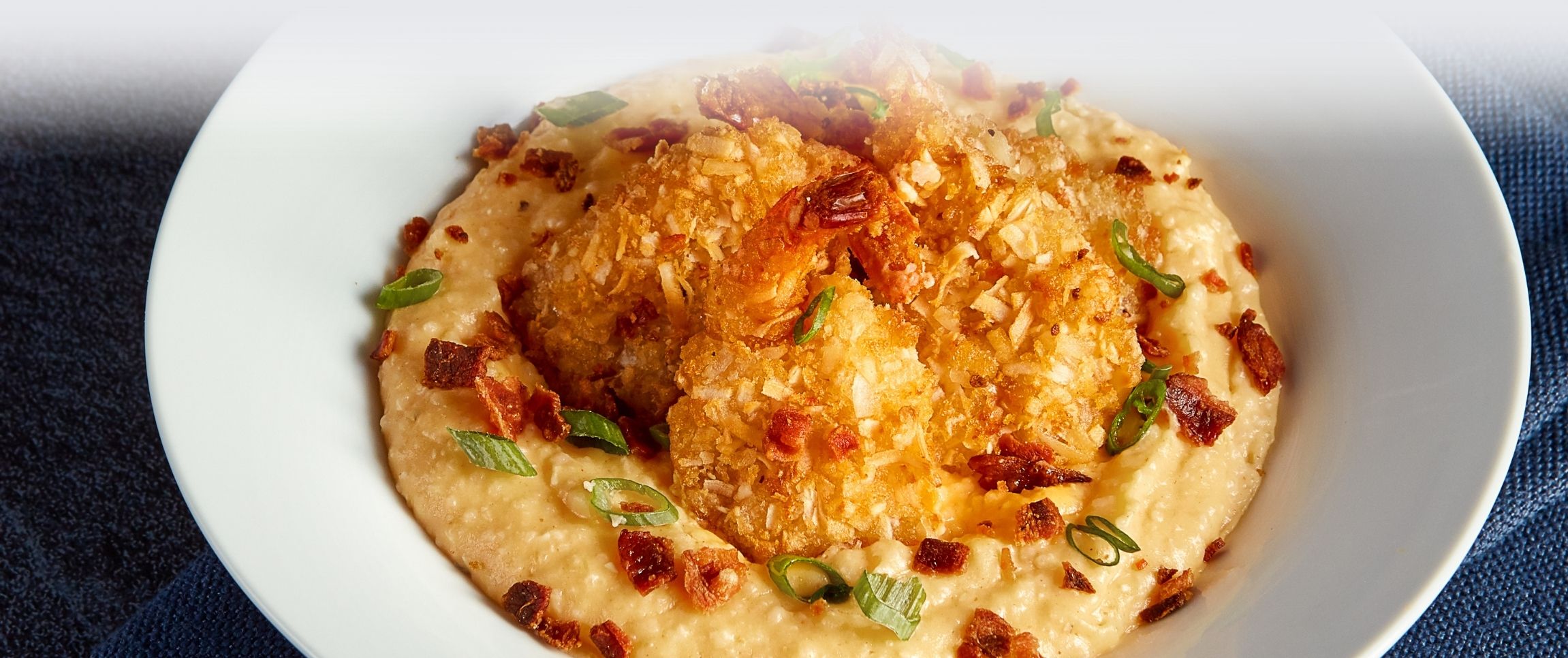 Hero - Full Width/performancefoodservice-Recipes-Franks_Southern_Shrimp_and_Grits-herofull