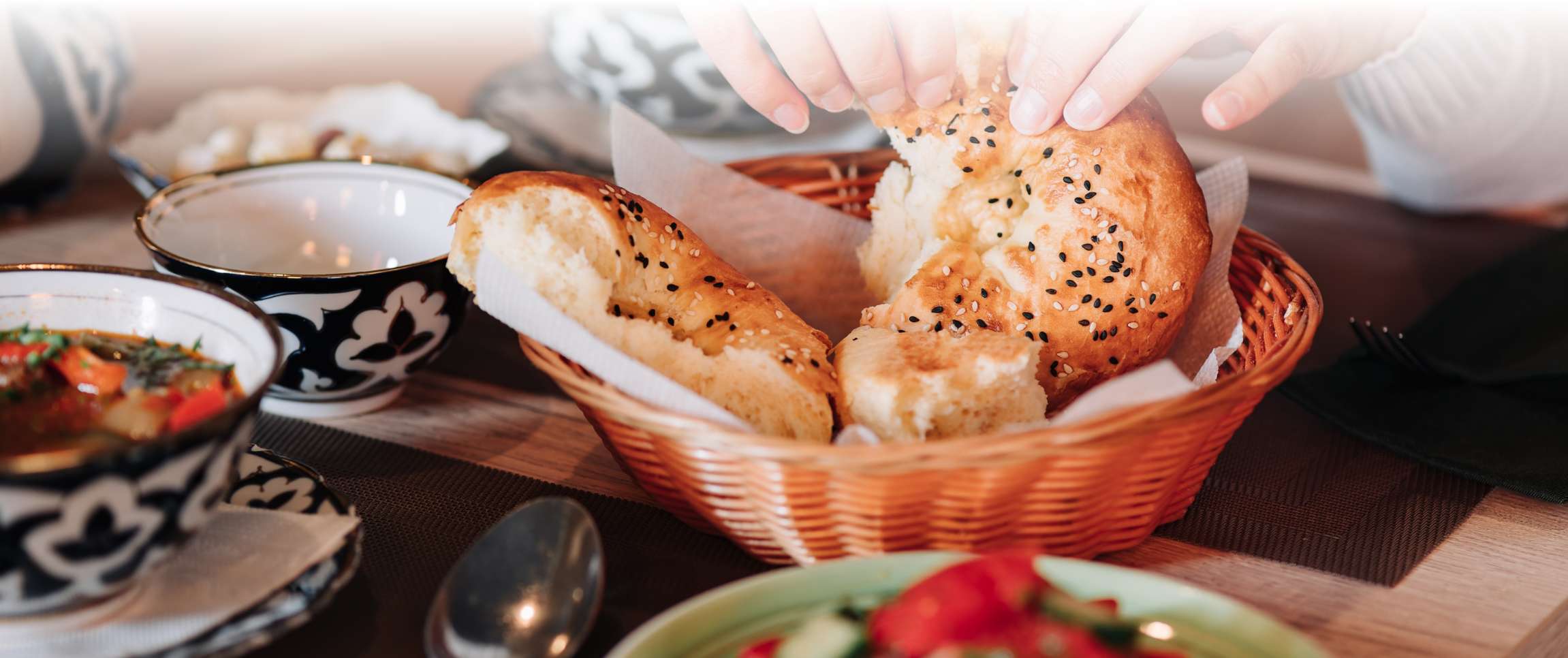 Articles/Performancefoodservice-GetInspired-Bun_Appetit-herofull