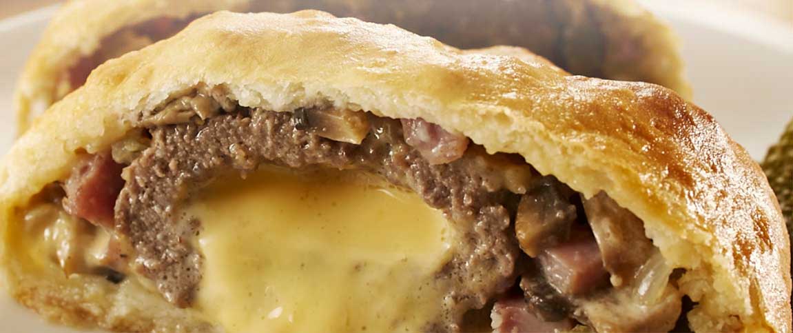 Hero - Full Width/performancefoodservice-Recipes-CheesyBurgerWellington-heroFull