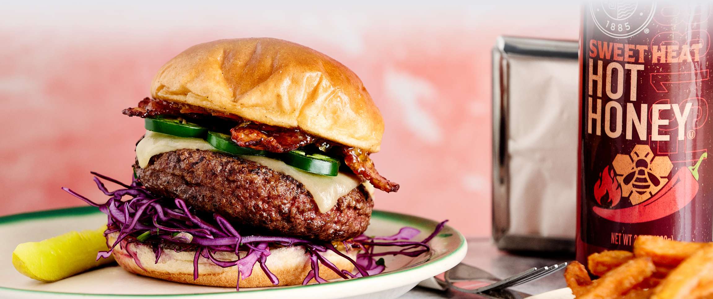 Hero - Full Width/Performancefoodservice-Recipes-Jalapeno_Bacon_Marmalade_Burger-herofull