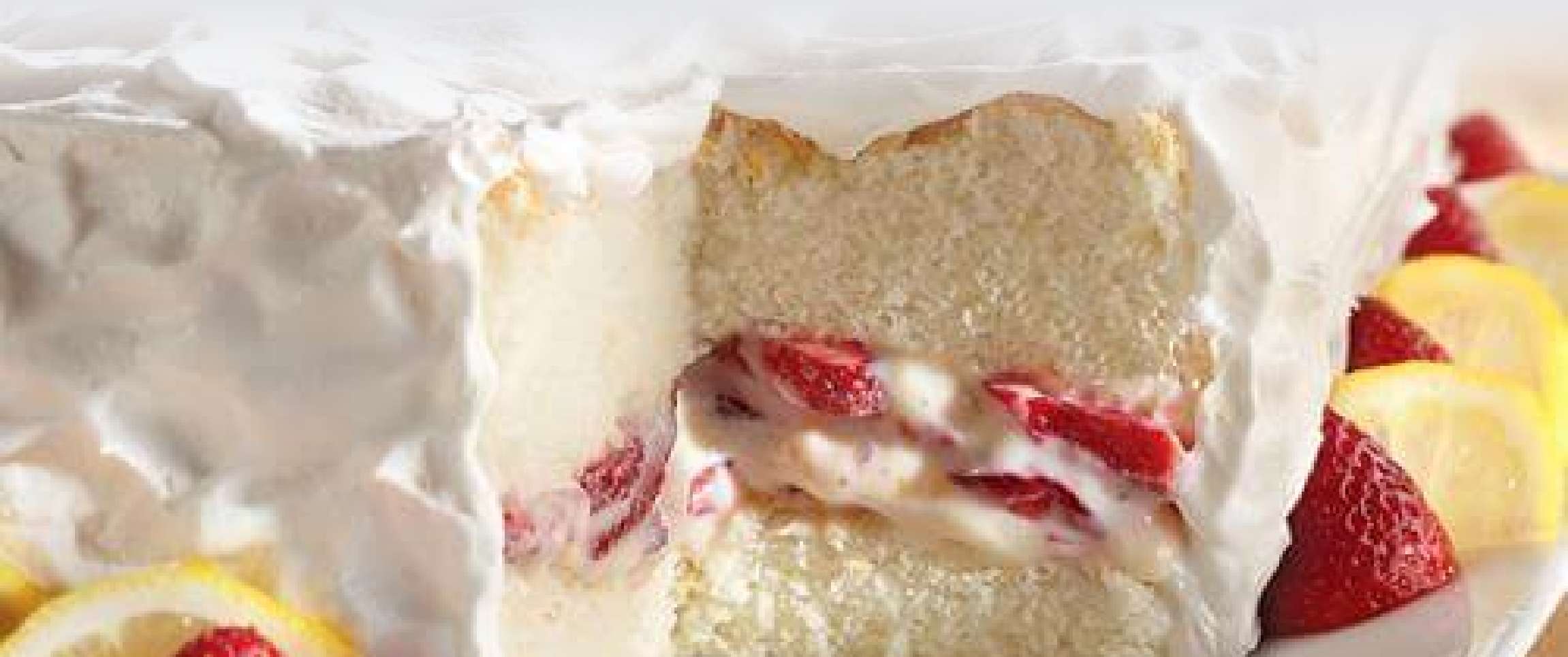 Hero - Full Width/Performancefoodservice-Recipes-StrawberryLemon_Angel_Food_Cake-herofull