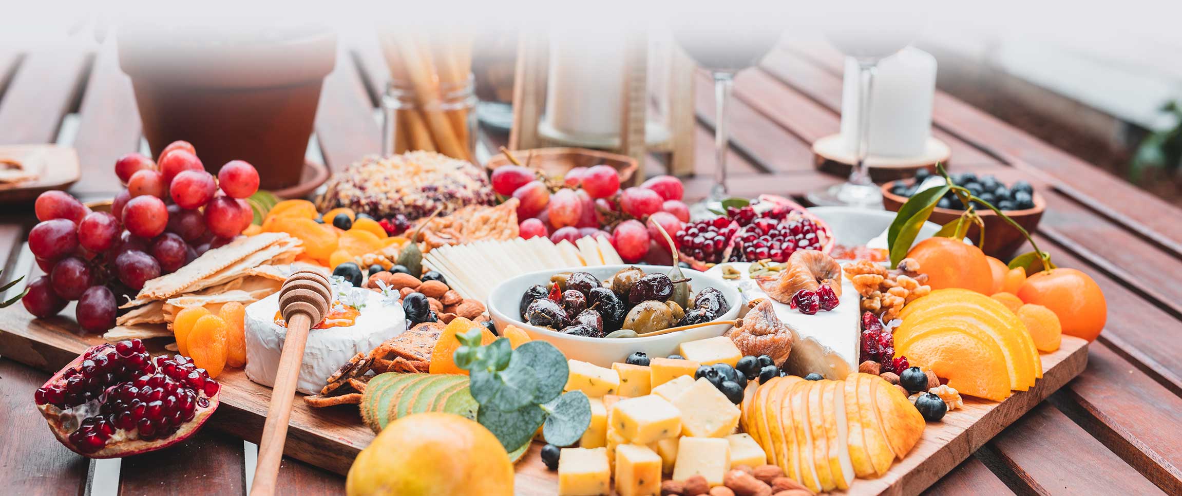 Articles/performancefoodservice-GetInspired-Meat_Them_In_The_Middle-HeroFull