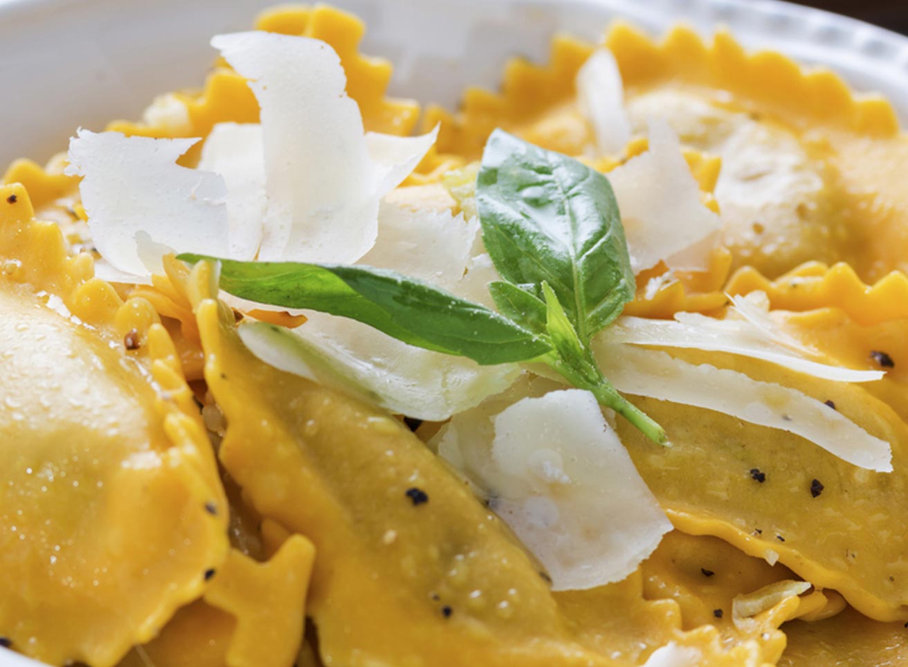 Hero - Half Width/performancefoodservice-Recipes-RAVIOLI-heroHalf