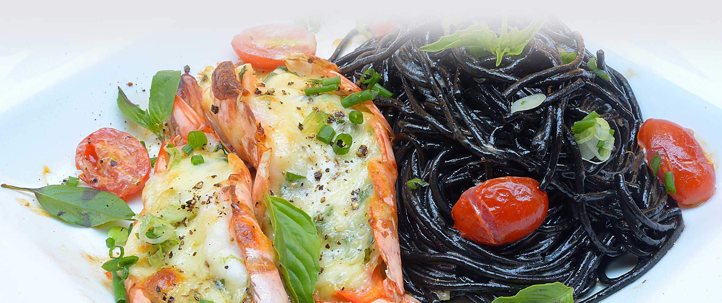 Hero - Full Width/performancefoodservice-LobsterSquidInkLinguini-herofull