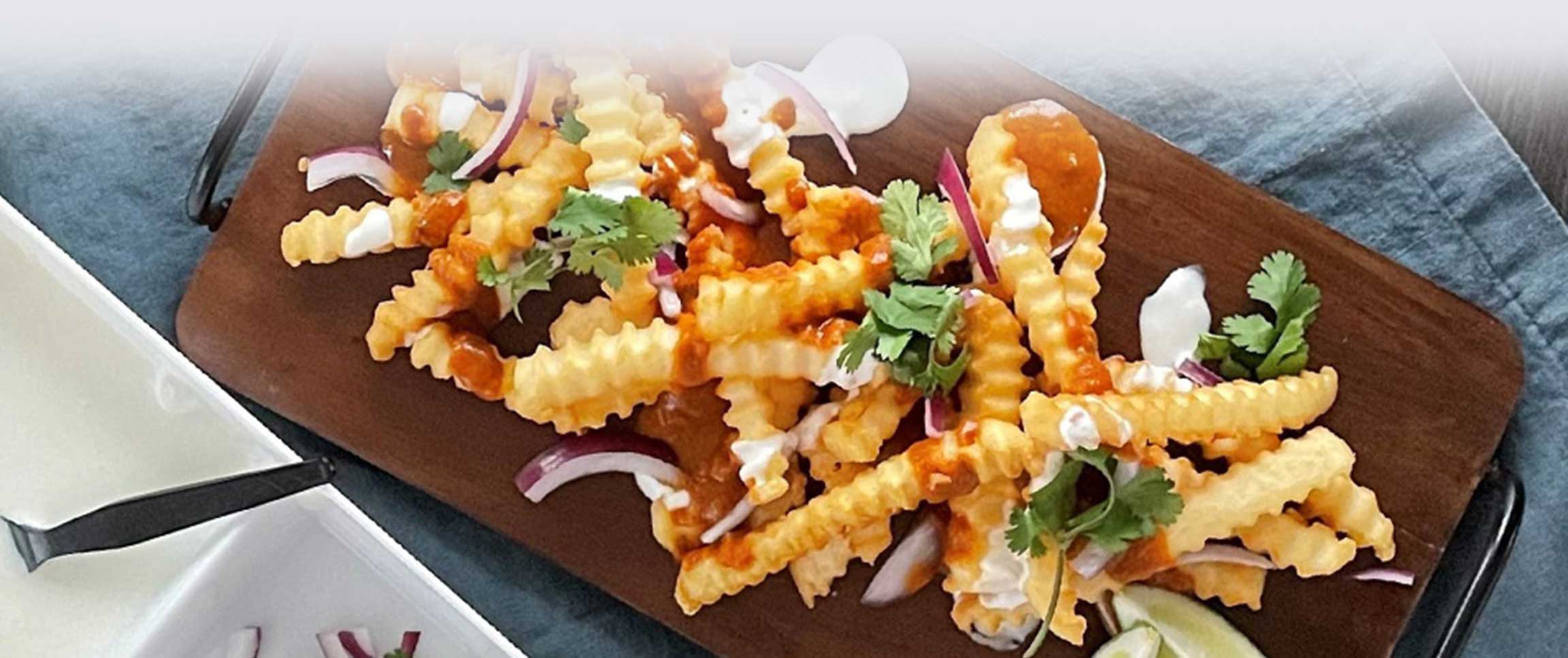 Hero - Full Width/performancefoodservice-recipes-TikkaMasalaCrispyFries-herofull
