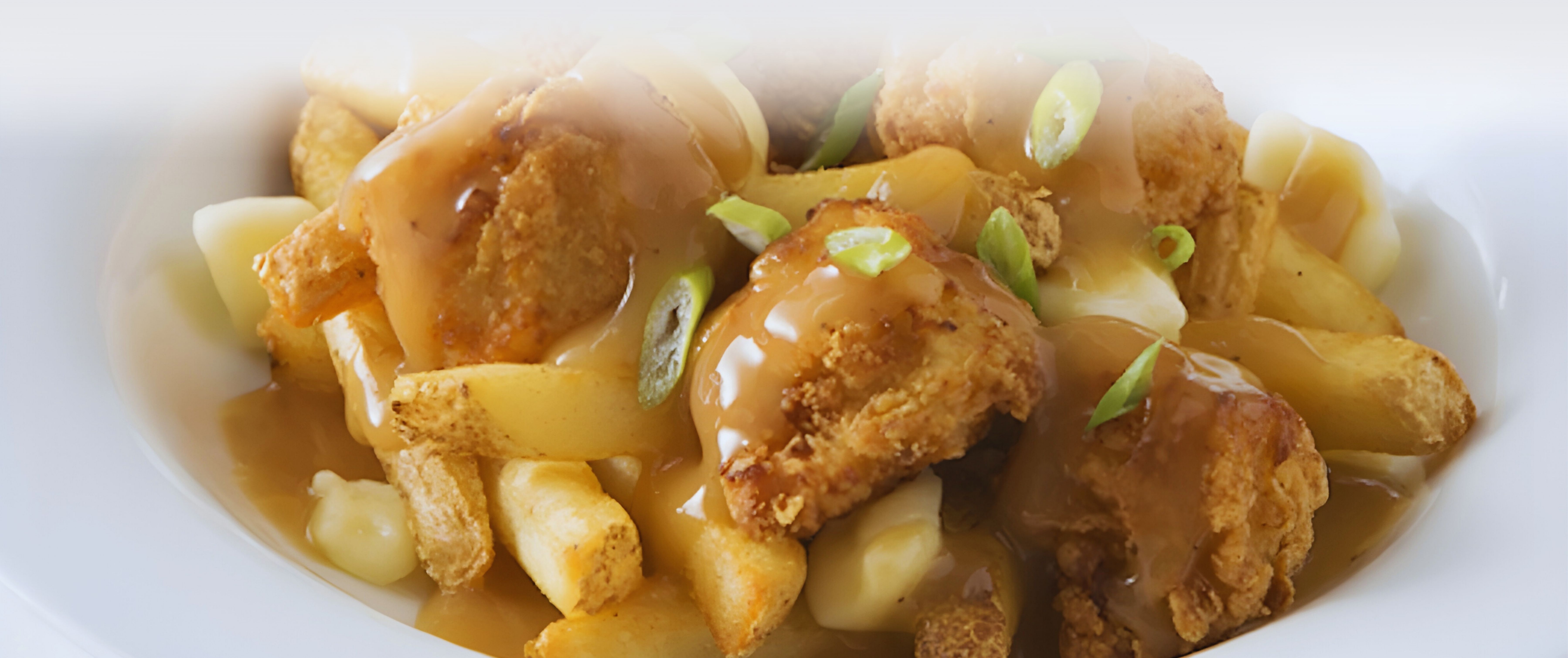 Hero - Full Width/performancefoodservice-Recipes-Boneless_Ding_Poutine-herofull
