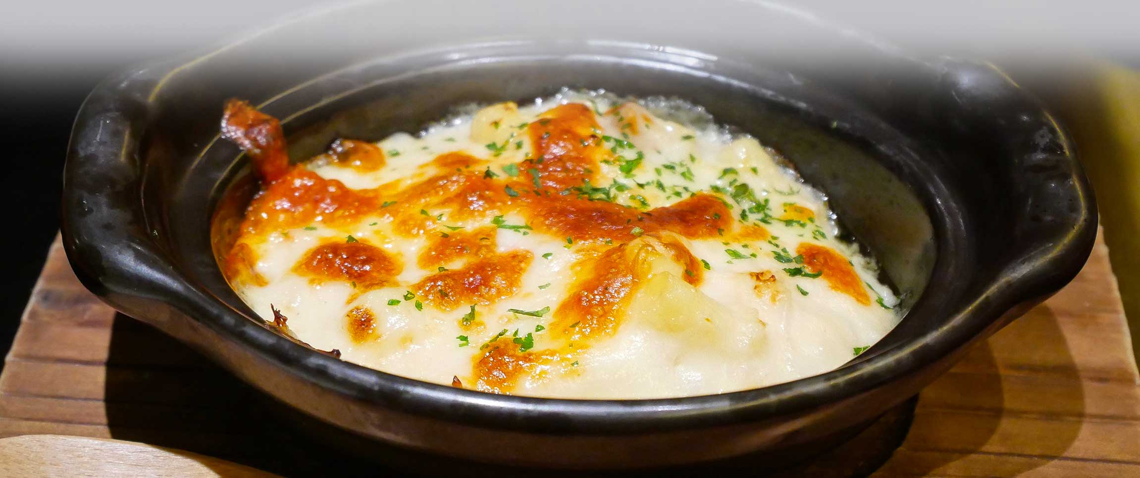 Hero - Full Width/performancefoodservice-Recipe-CrabMeatAuGratin-HeroFull