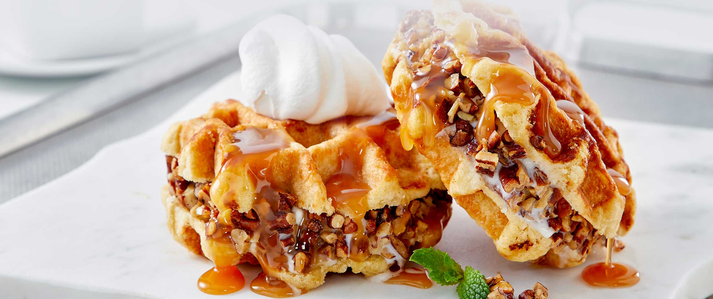 Hero - Full Width/performancefoodservice-DishRecipes-WaffleIceCreamSandwich-HeroFull