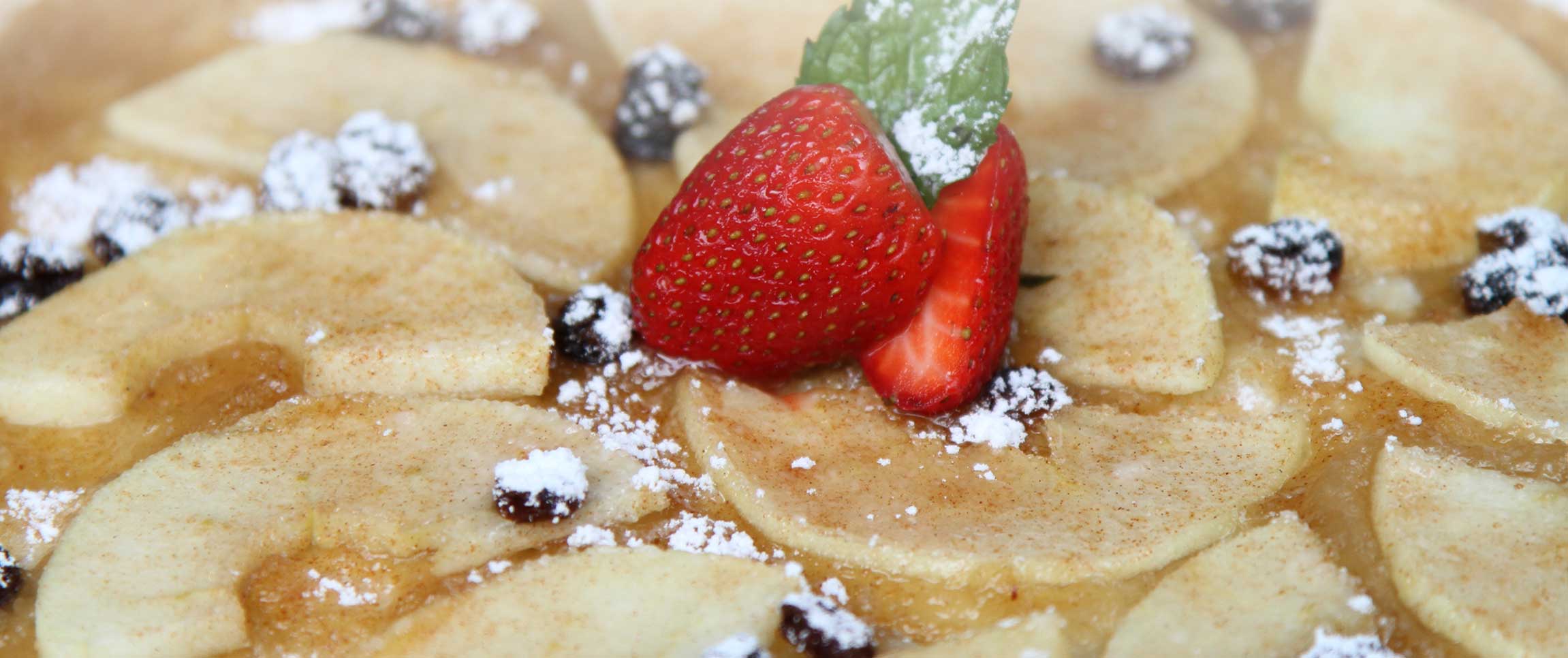 Hero - Full Width/performancefoodservice-Recipes-RoastedAppleFlatbread-HeroFull