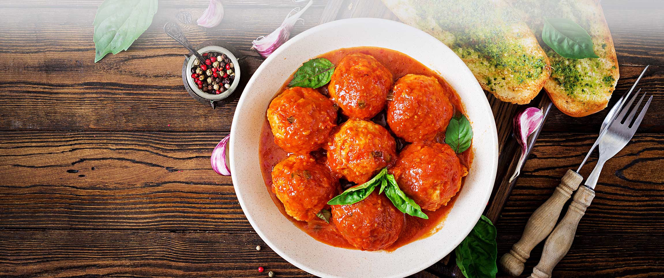 Hero - Full Width/Performancefoodservice-recipe-meatballtrio-herofull