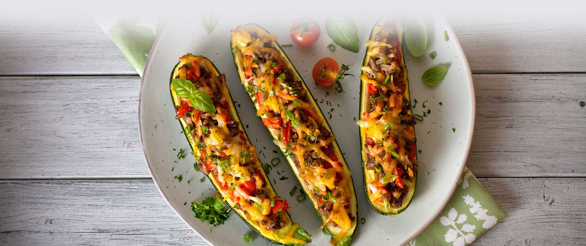 Hero - Full Width/performancefoodservicerecipesChorizoCheddarStuffedZucchiniherofull