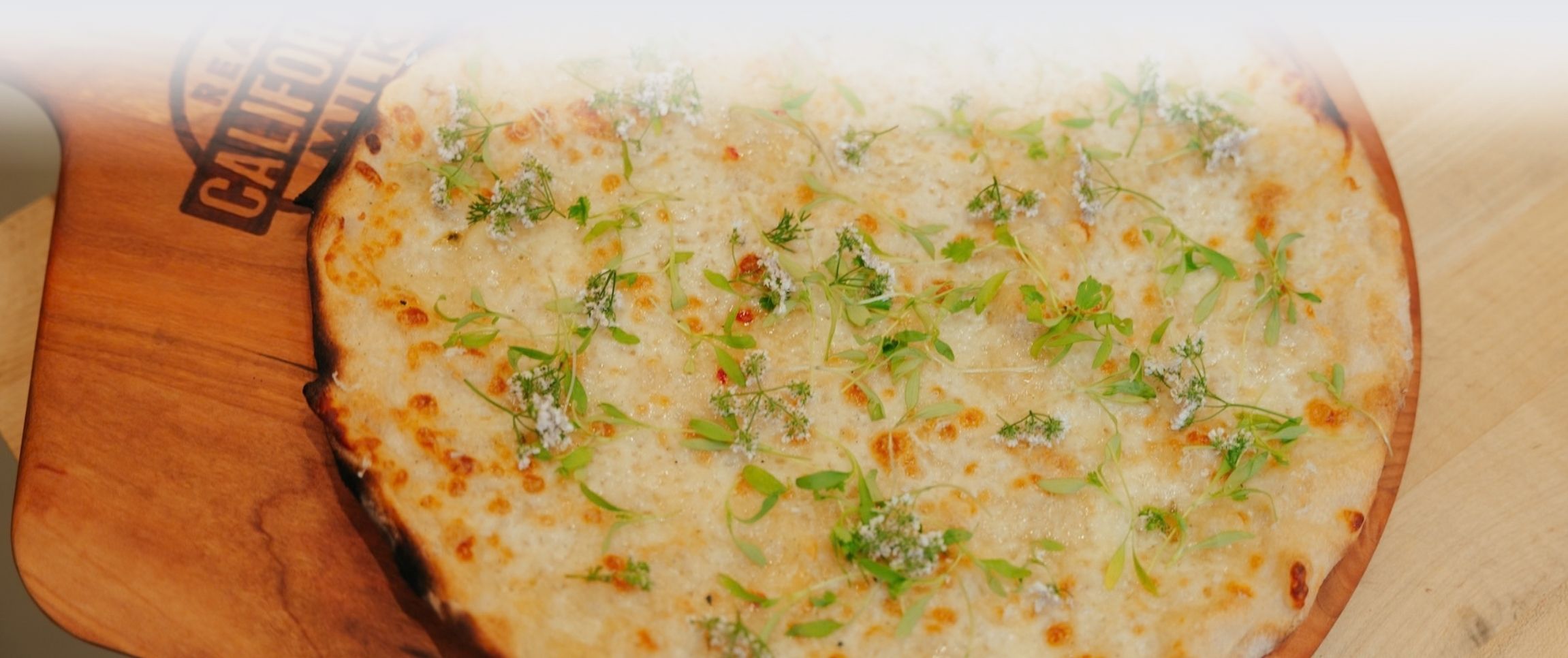 performancefoodservice-GetInspired-Crafting_Better_Pizza-HeroFull.jpg