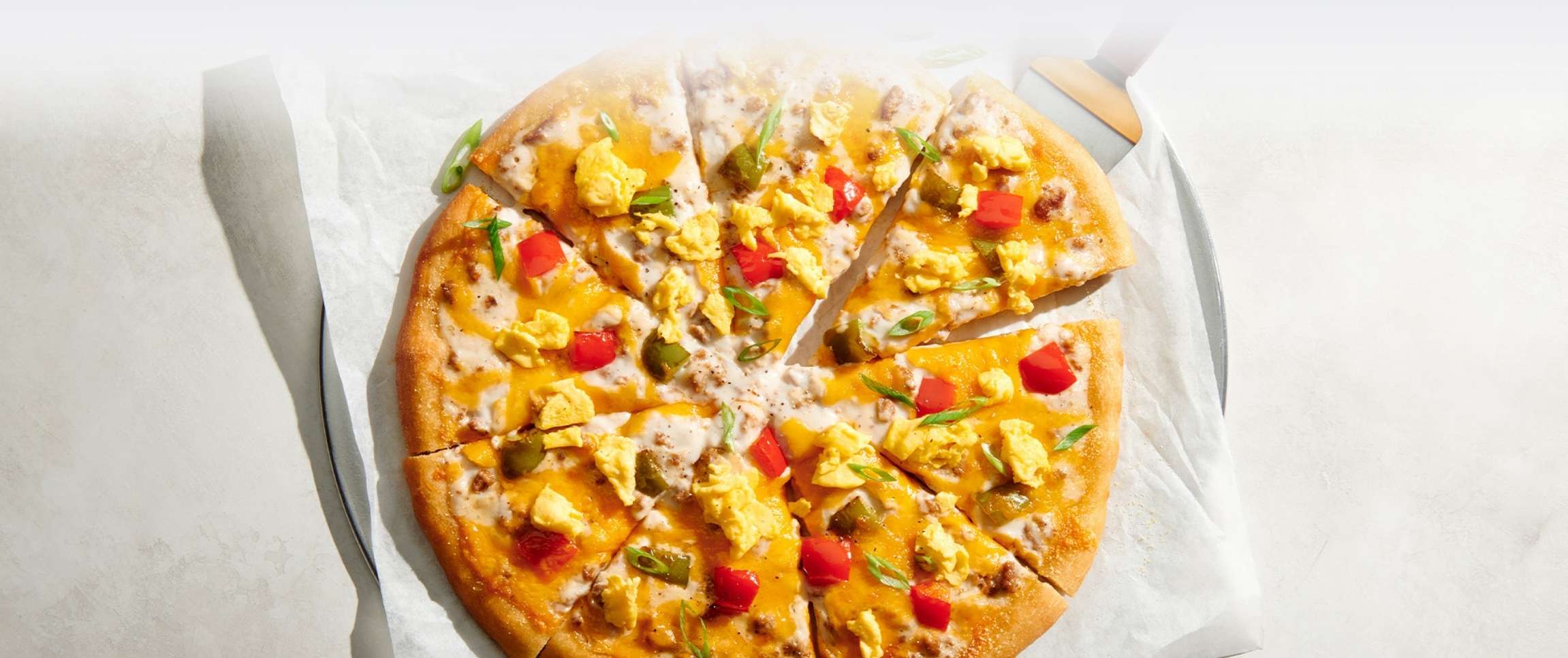 Hero - Full Width/performancefoodservice-Recipes-Ultimate_Breakfast_Pizza-herofull