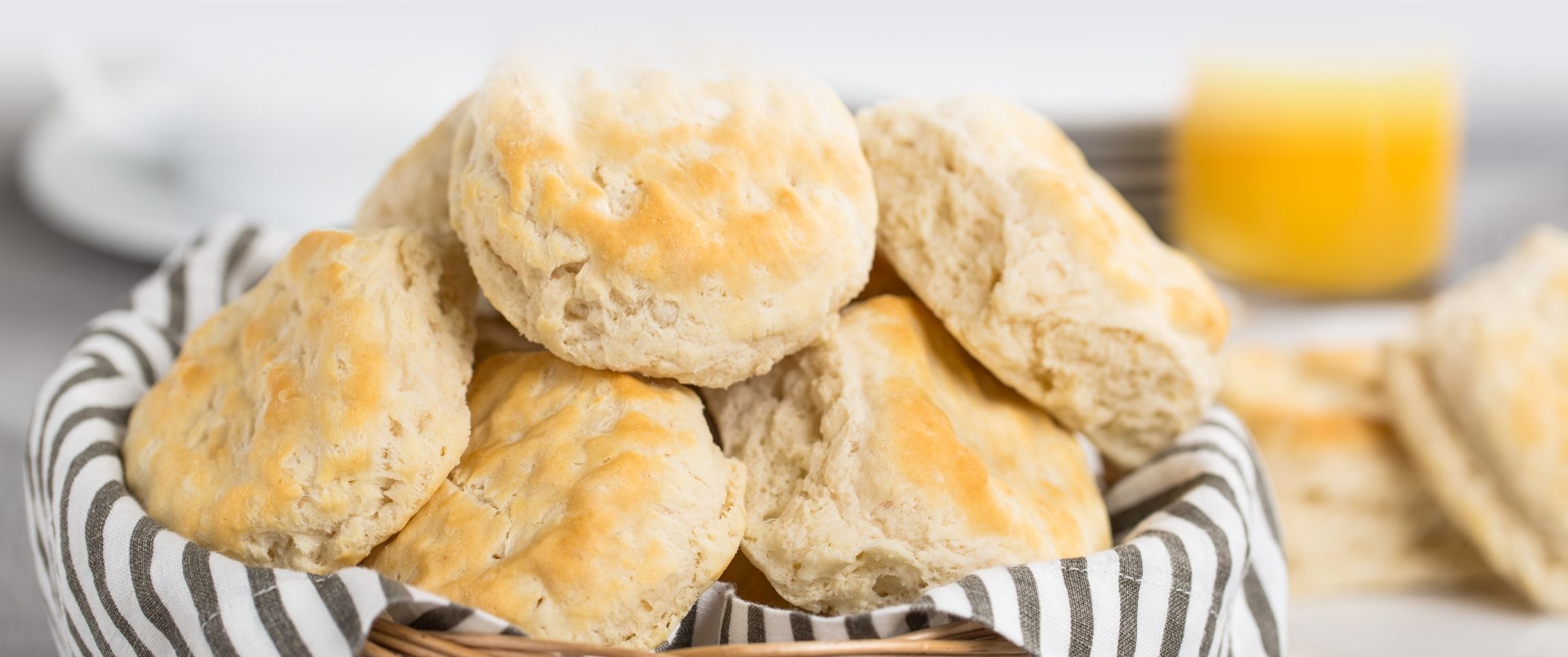 HeroFull/performancefoodservice-NewInStock-Perfectly_Southern_Biscuit_Dough-herofull
