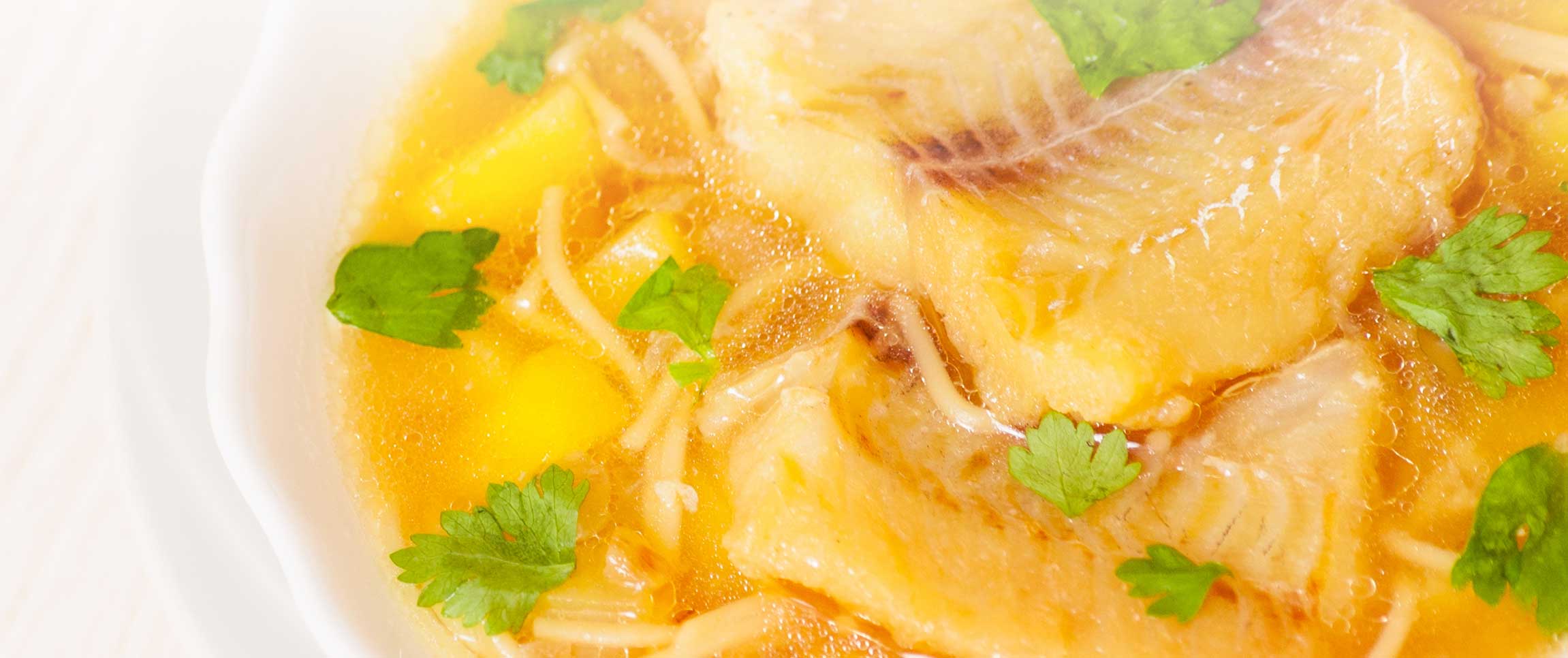 Hero - Full Width/performancefoodservice-Recipes-HoneySrirachaCodNoodleBowl-heroFull