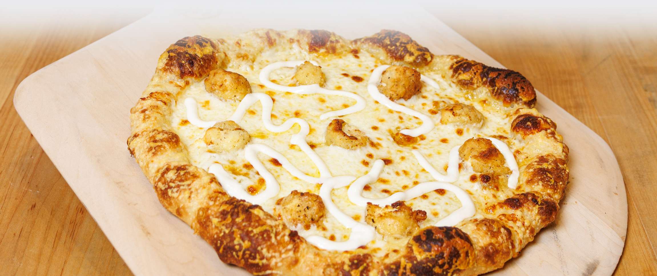 Hero - Full Width/performancefoodservice-Recipes-The_Creamery_Crown-heroFull