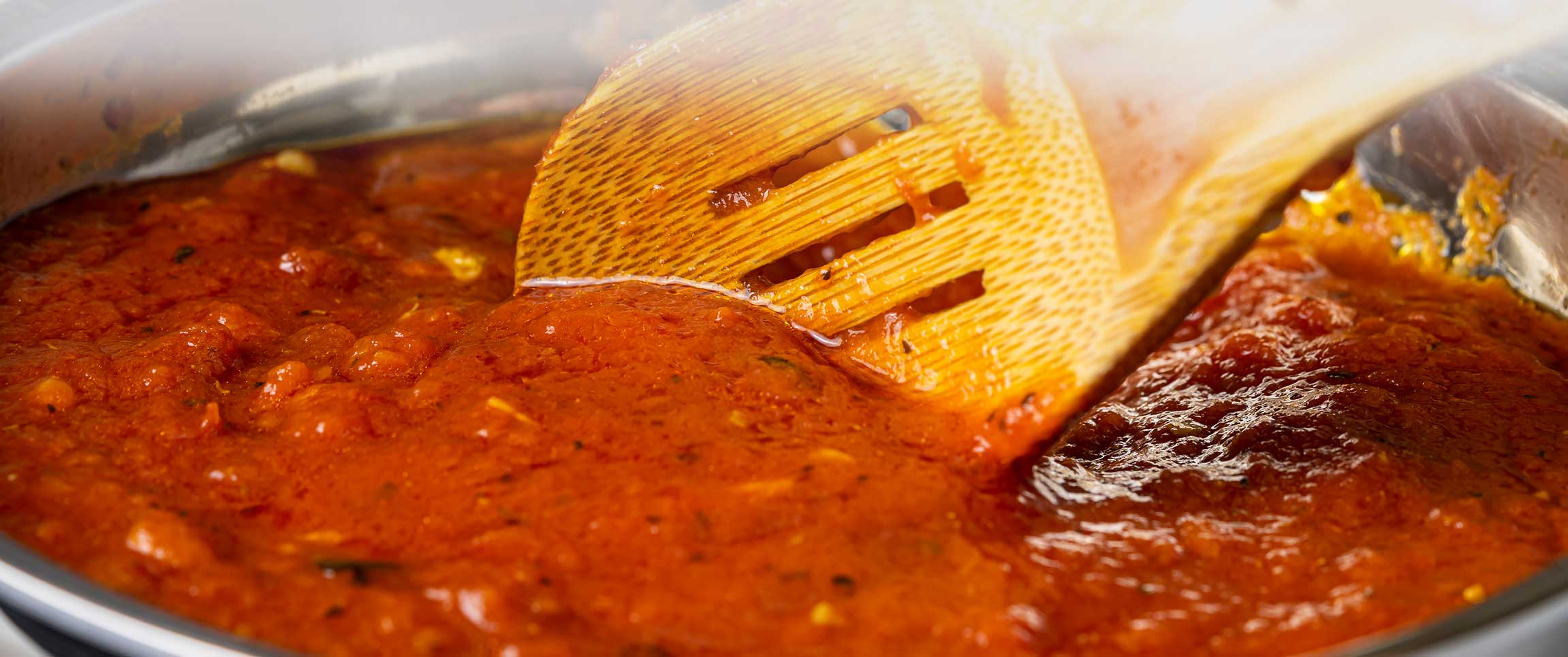 Hero - Full Width/performancefoodservice-recipes-TomatoInfusedOil-herofull