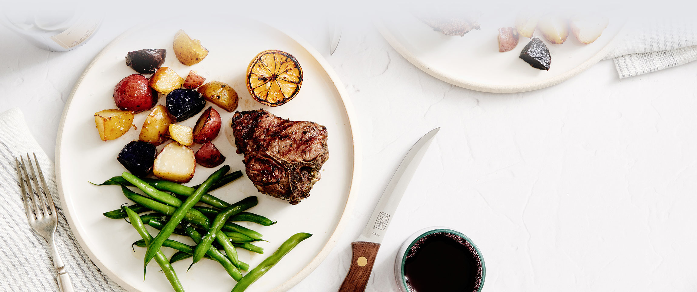 Hero - Full Width/Performancefoodservice-DISHRecipes-LambLoinChop-ft