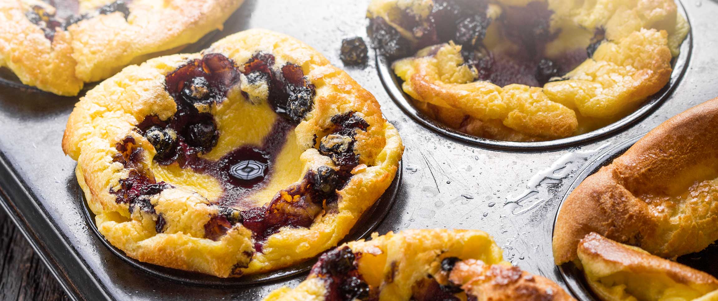 Hero - Full Width/performancefoodservice-Recipes-BreakfastPopoverWithBlueberries-HeroFull