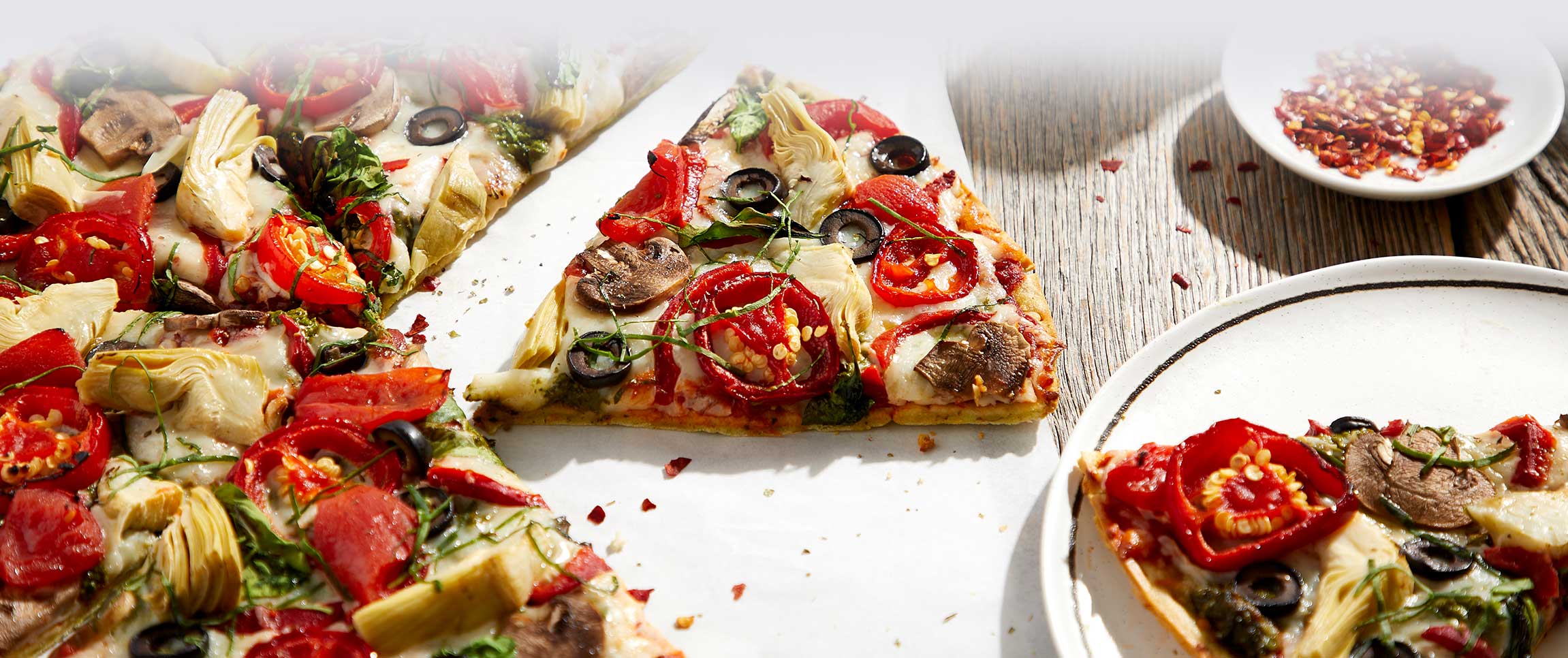 Hero - Full Width/performancefoodservice-DishRecipes-PizzaPrimavera-HeroFull