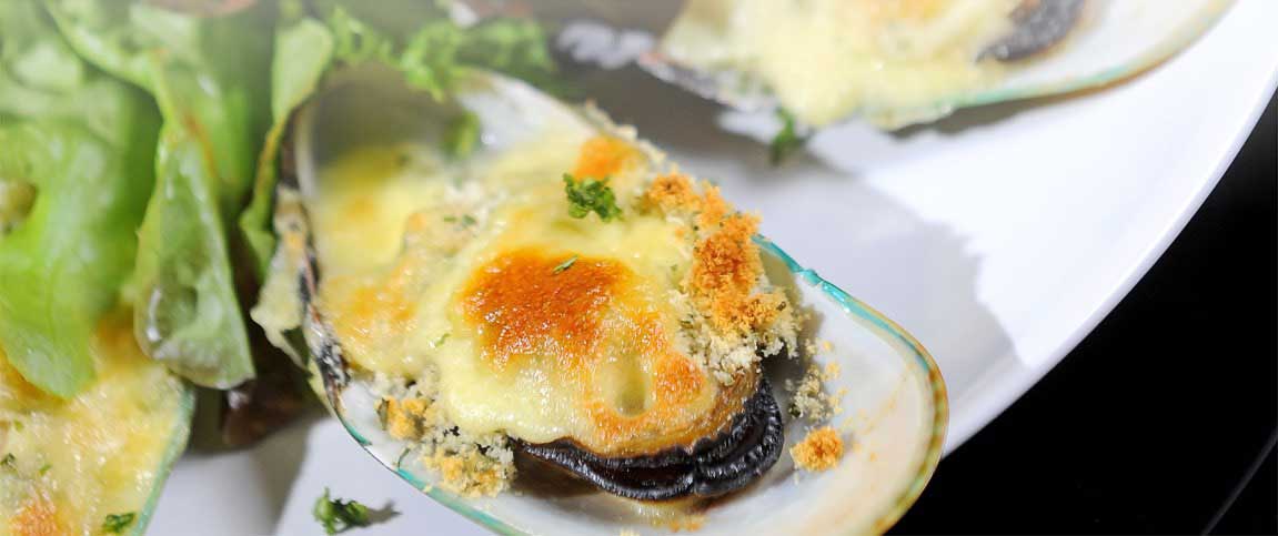 Hero - Full Width/performancefoodservice-Recipes-OYSTER_BIENVILLE-heroFull