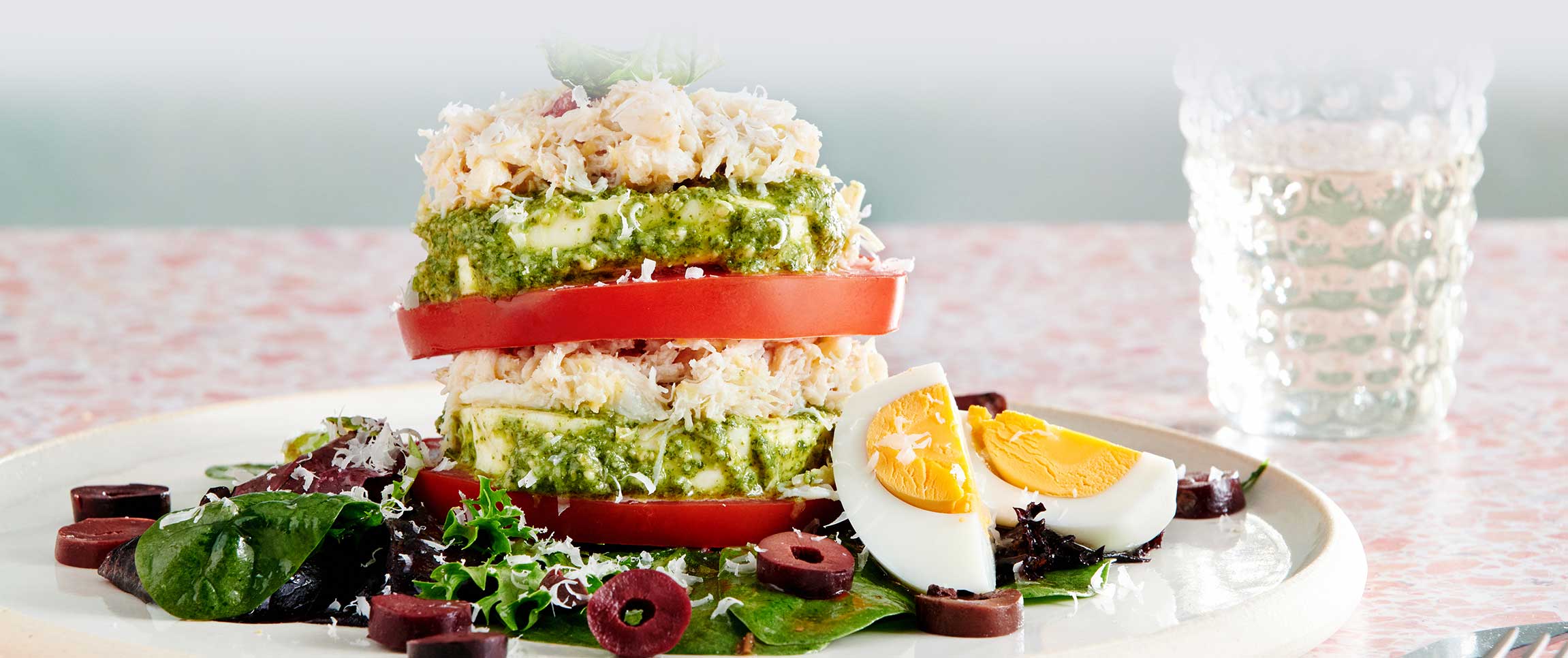 Hero - Full Width/performancefoodservice-DISHrecipes-CrabmeatCapreseNapolean-herofull