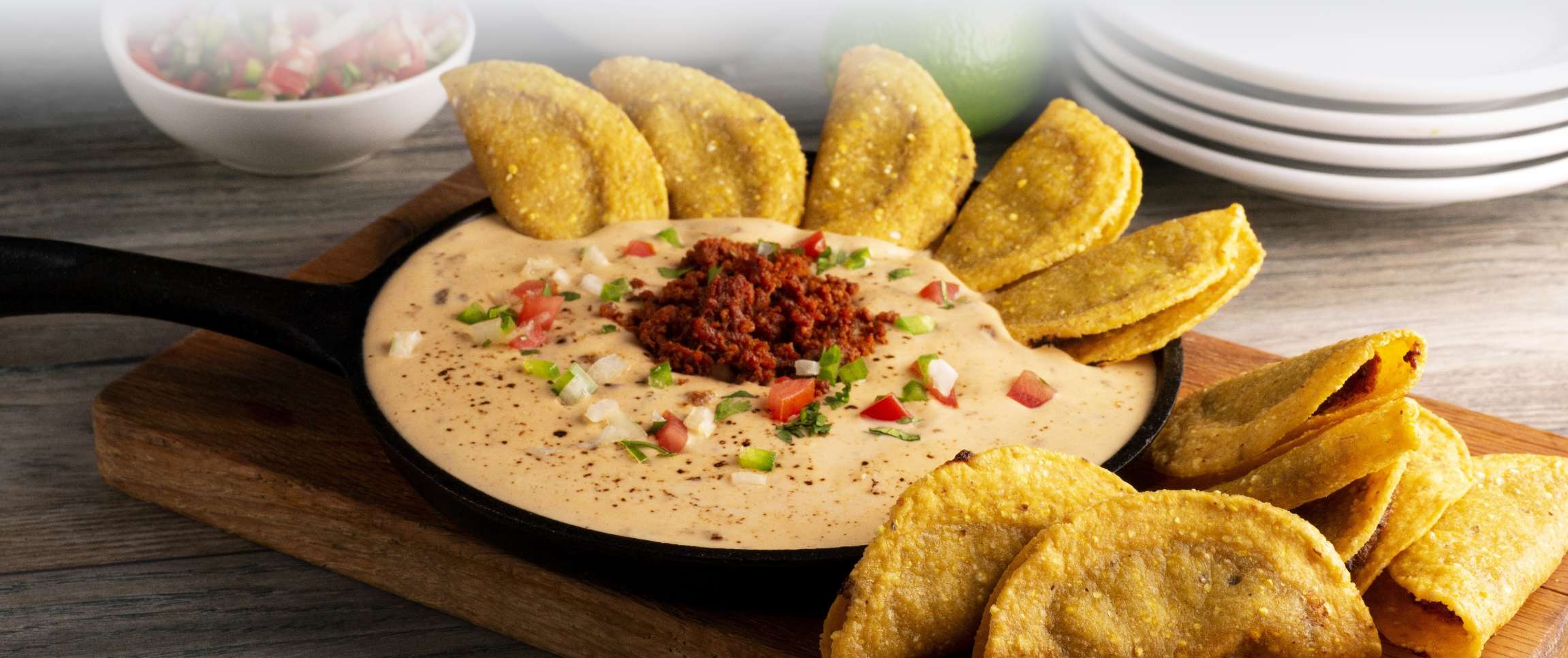 HeroFull/performancefoodservice-NewInStock-Adelante_Mini_Chicken_Tacos-heroFull