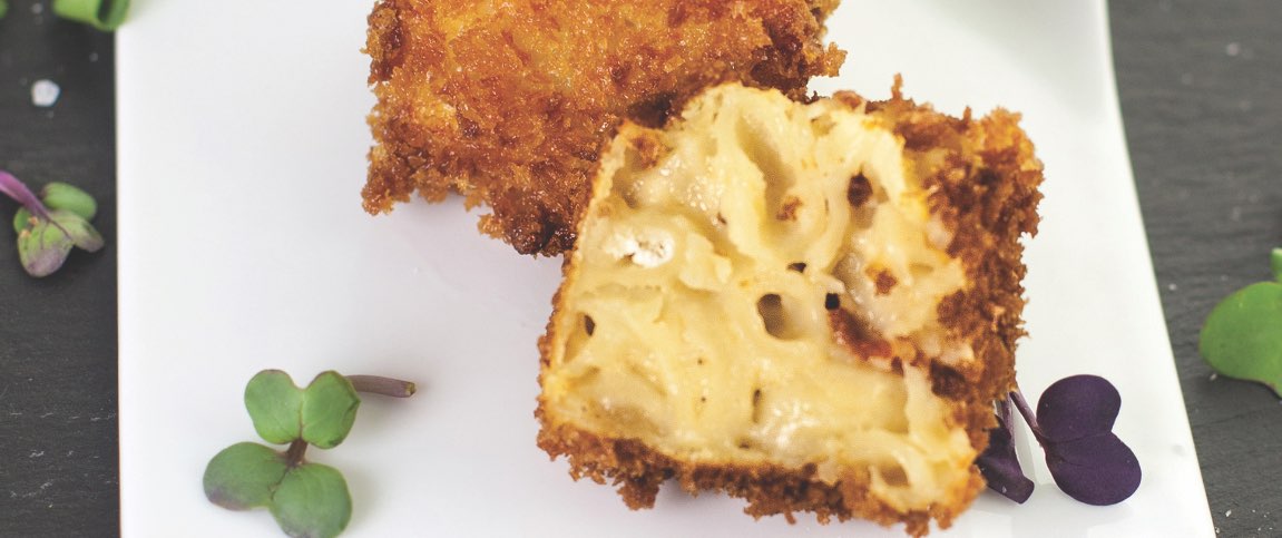 Hero - Full Width/performancefoodservice-Recipes-PEPPERONI_MACNCHEESE-heroFull