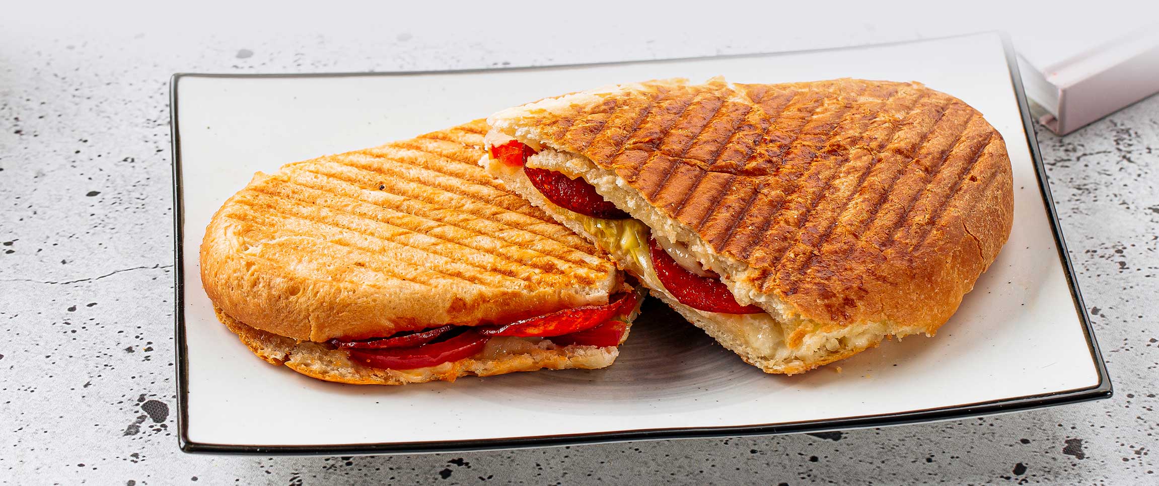 Hero - Full Width/performancefoodservice-recipes-Pizzanini-herofull