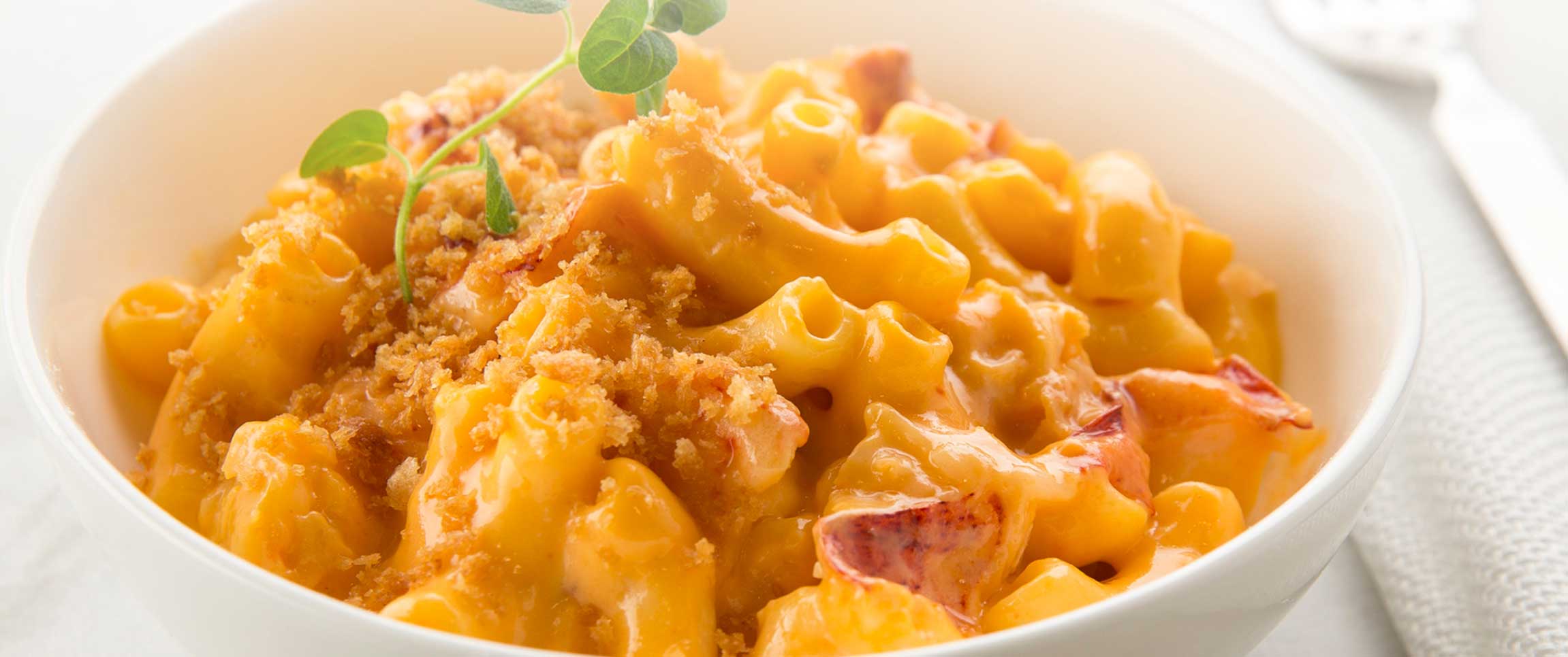 Hero - Full Width/performancefoodservice-Recipe-LobsterMacandCheese-HeroFull