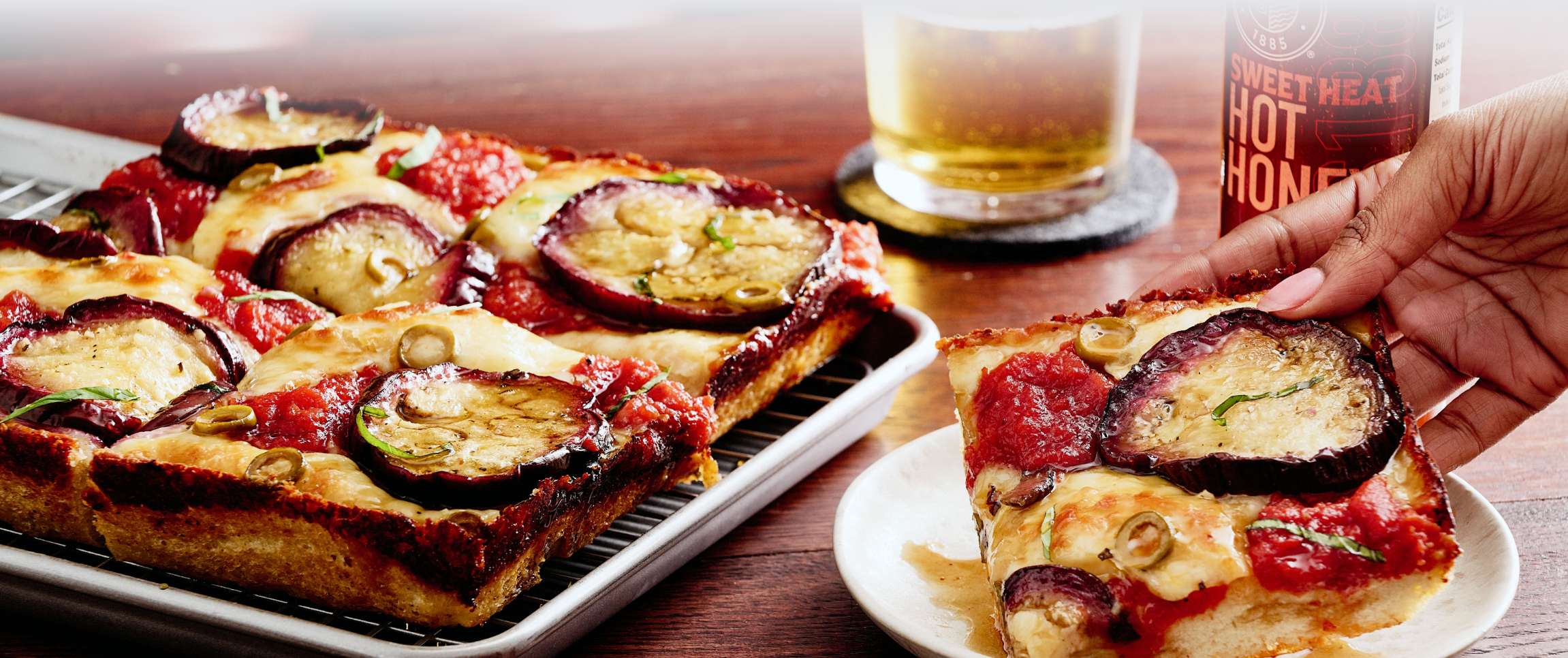 Hero - Full Width/Performancefoodservice-DISHRecipes-Detroit_Pizza-herofull