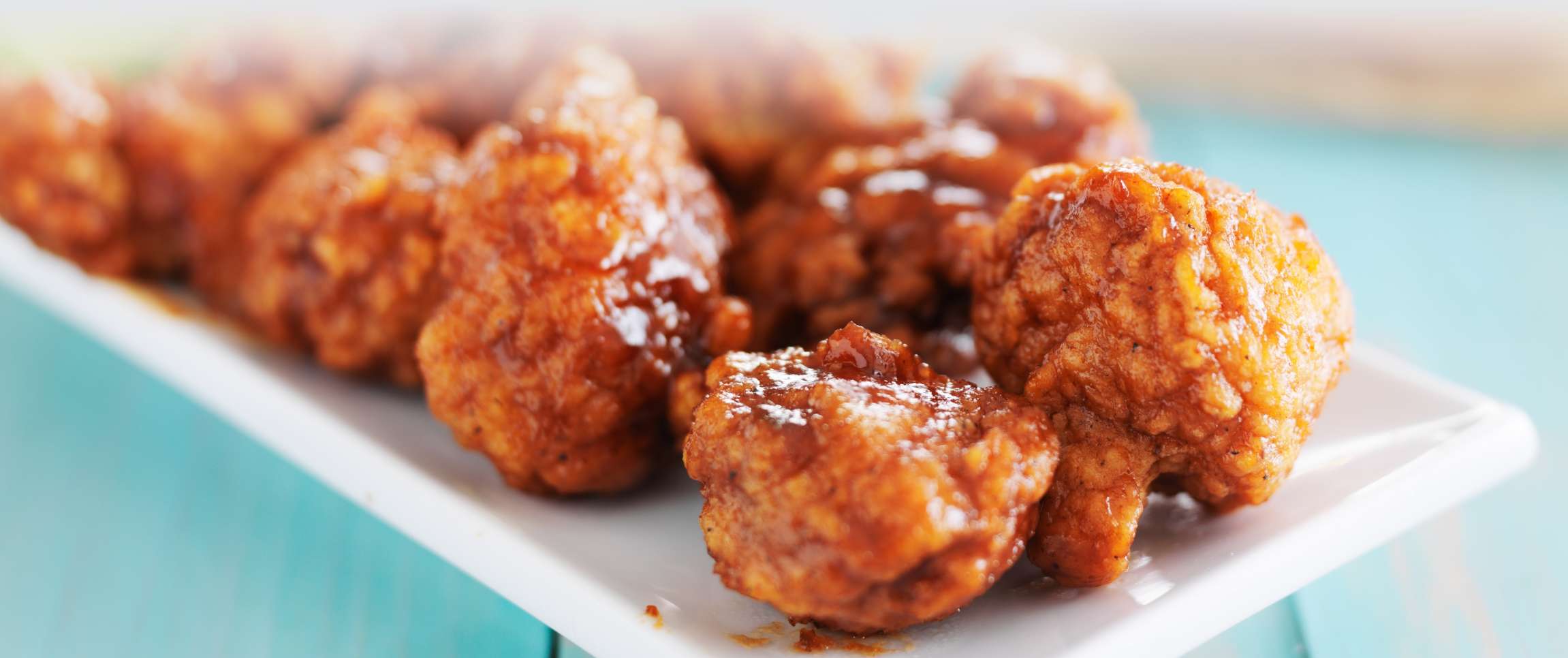 Hero - Full Width/Performancefoodservice-Recipes-Honey_BBQ_Poppers-herofull