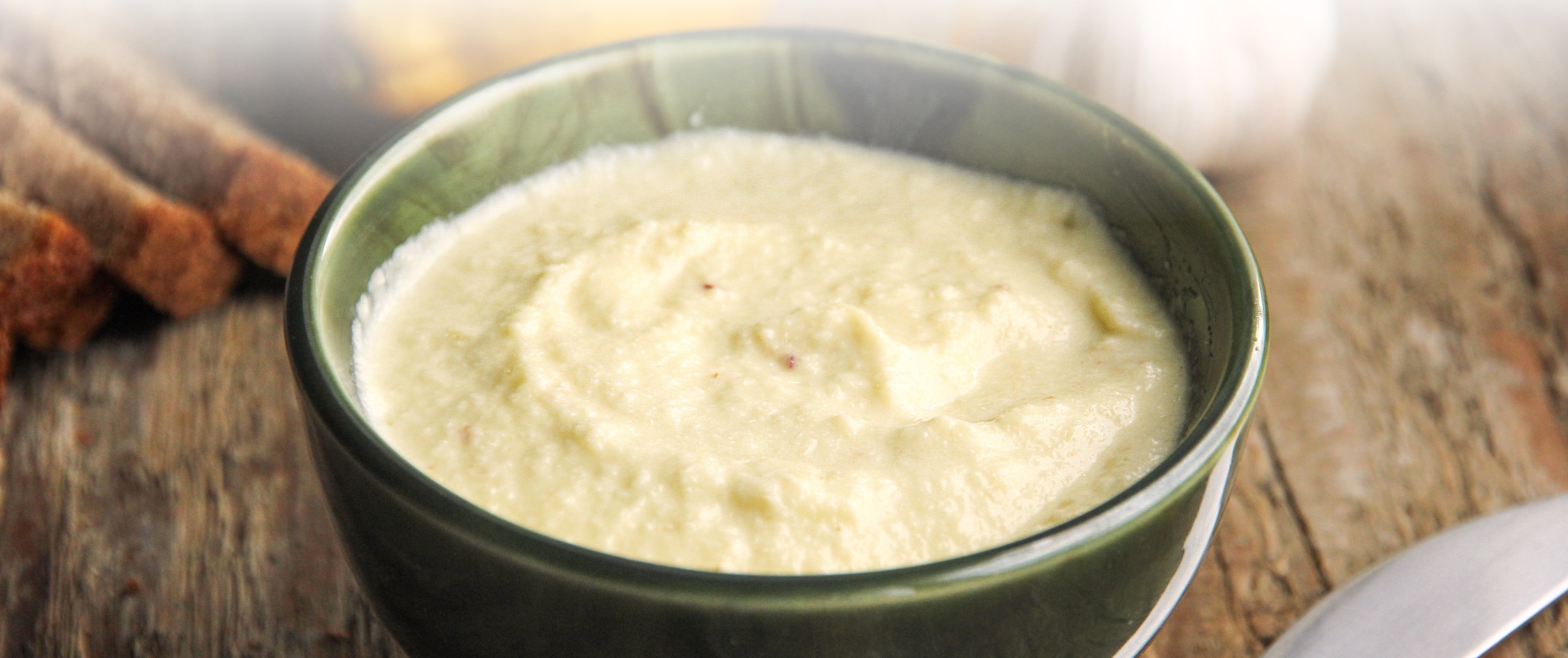 Hero - Full Width/performancefoodservice-recipes-lebanese-garlic-dip_heroFull