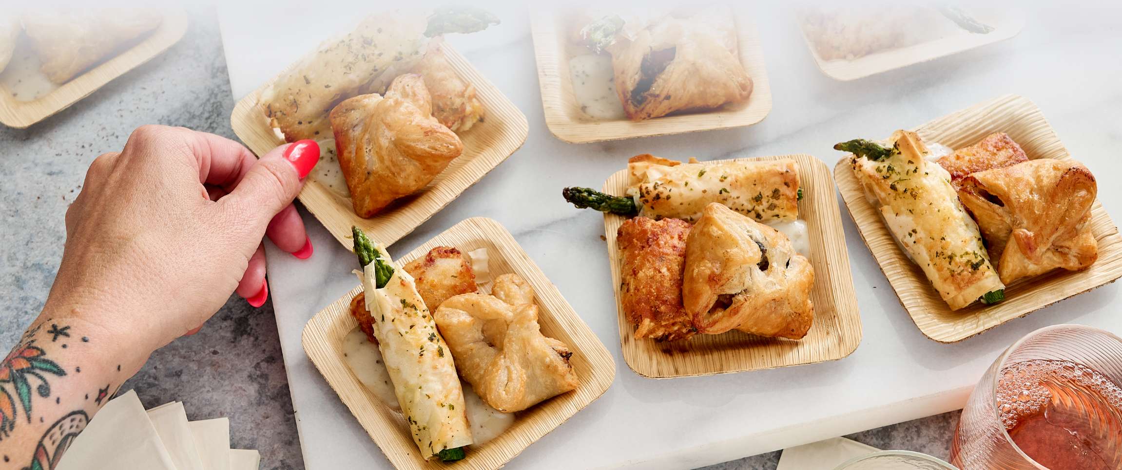 Hero - Full Width/Performancefoodservice-Recipes-Entice_Mini_Meal-herofull
